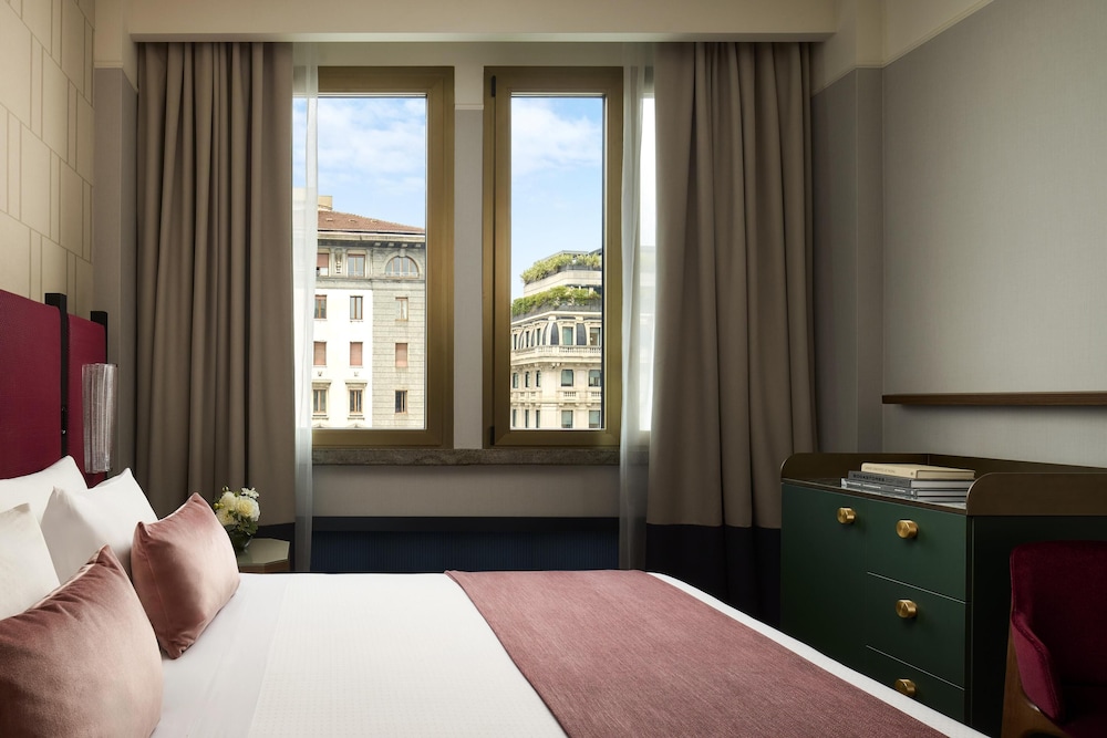 Tivoli President Milano Hotel — Hotel rooms in Milan, Lombardy