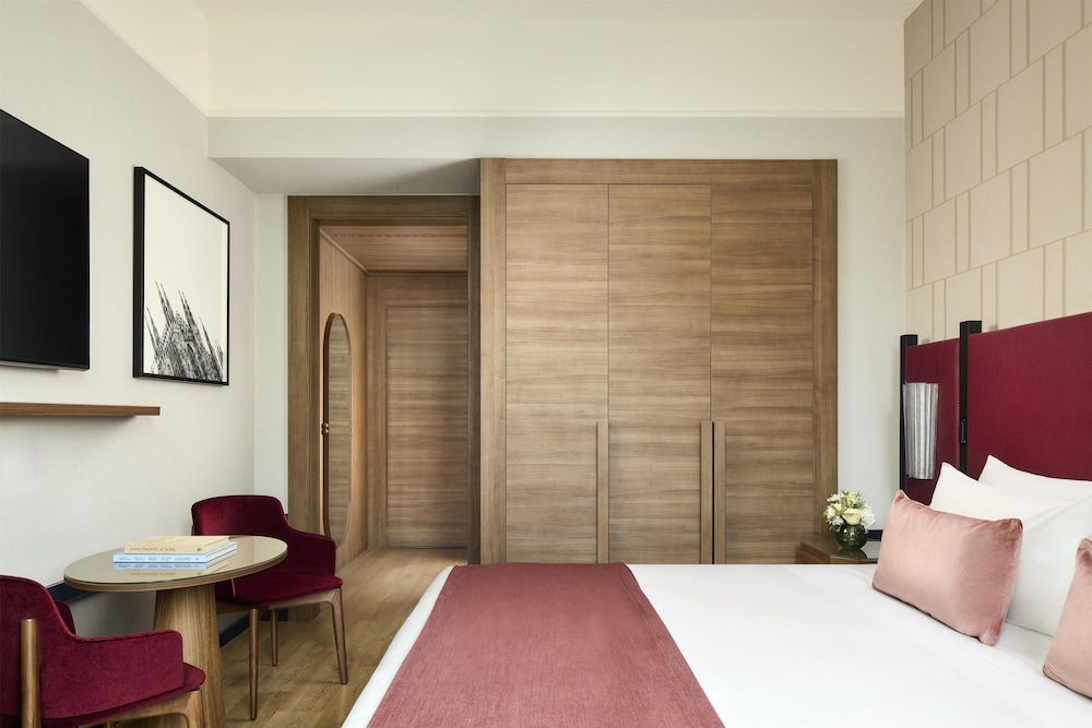 Tivoli President Milano Hotel — Hotel rooms in Milan, Lombardy