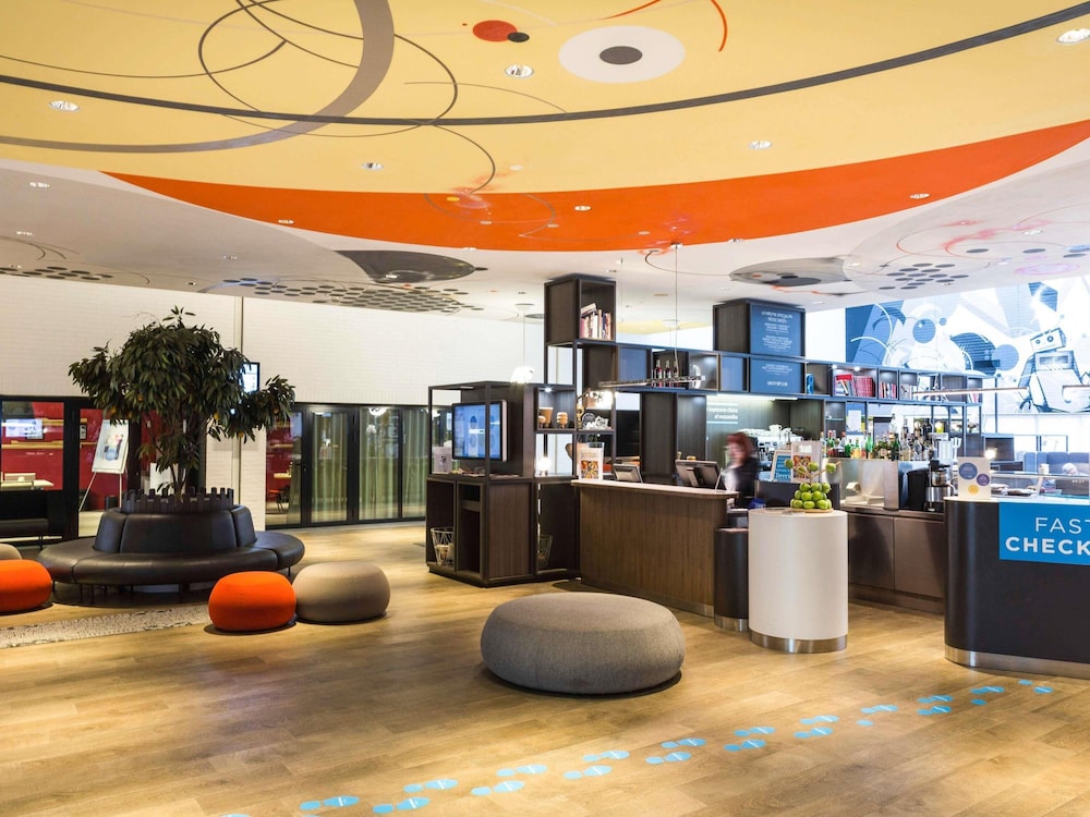 Novotel Milano Linate Aeroporto — Restaurant & bars in Milan, Lombardy
