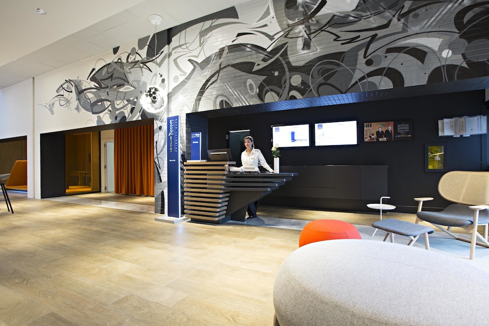 Novotel Milano Linate Aeroporto — Hotel building in Milan, Lombardy