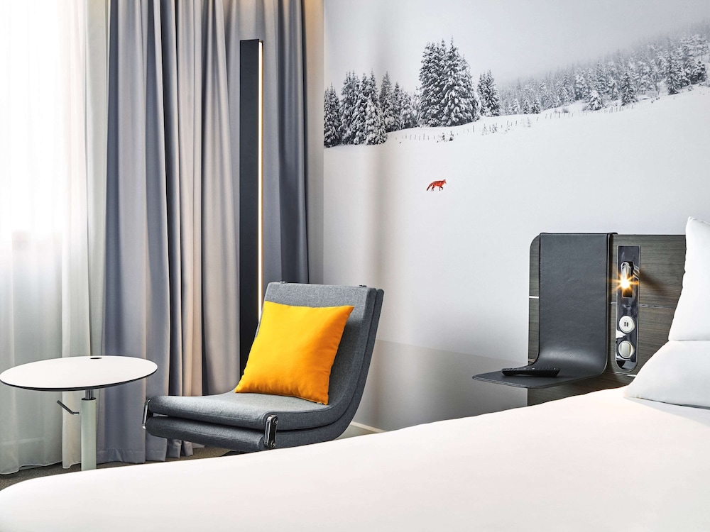 Novotel Milano Linate Aeroporto — Hotel rooms in Milan, Lombardy