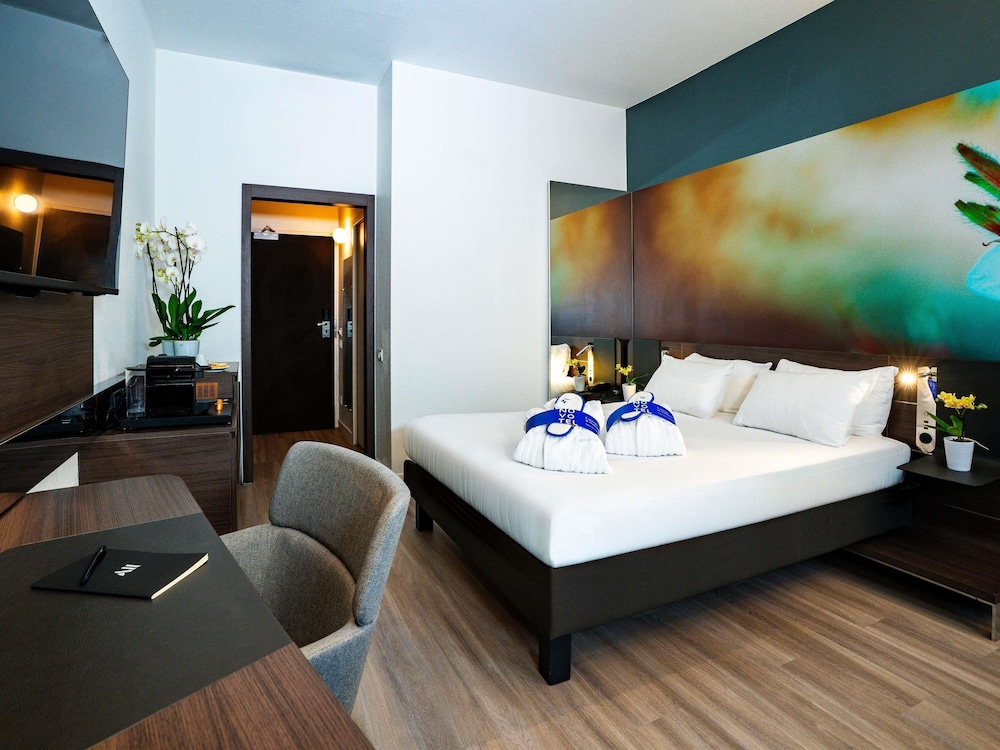 Novotel Milano Linate Aeroporto — Hotel rooms in Milan, Lombardy