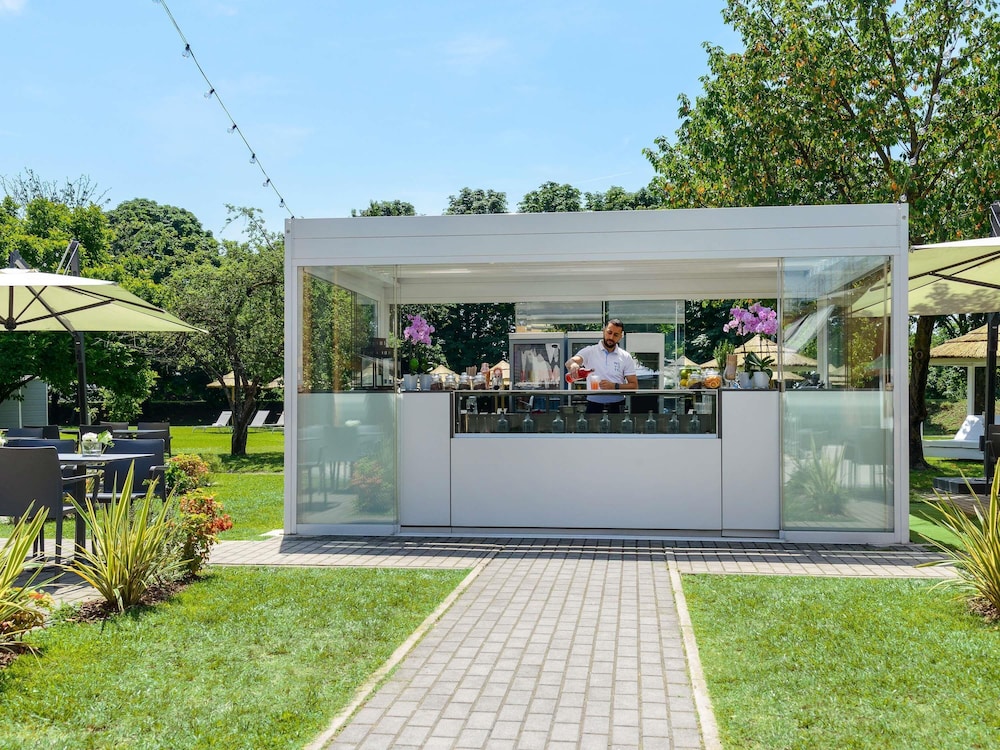 Novotel Milano Linate Aeroporto — Restaurant & bars in Milan, Lombardy