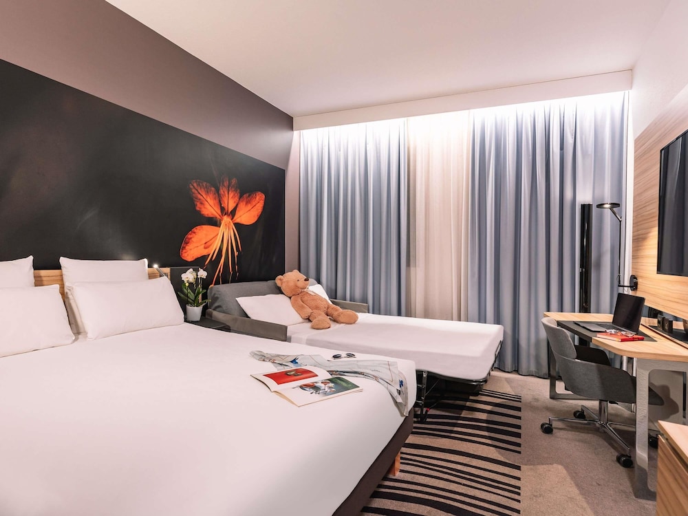 Novotel Milano Linate Aeroporto — Hotel rooms in Milan, Lombardy