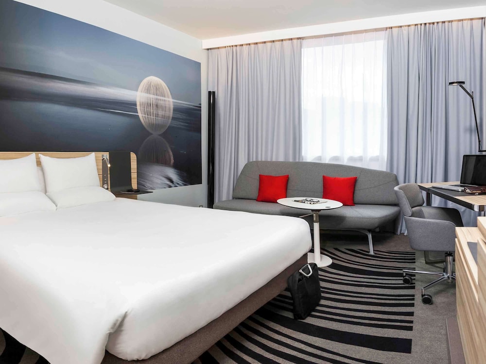 Novotel Milano Linate Aeroporto — Hotel rooms in Milan, Lombardy