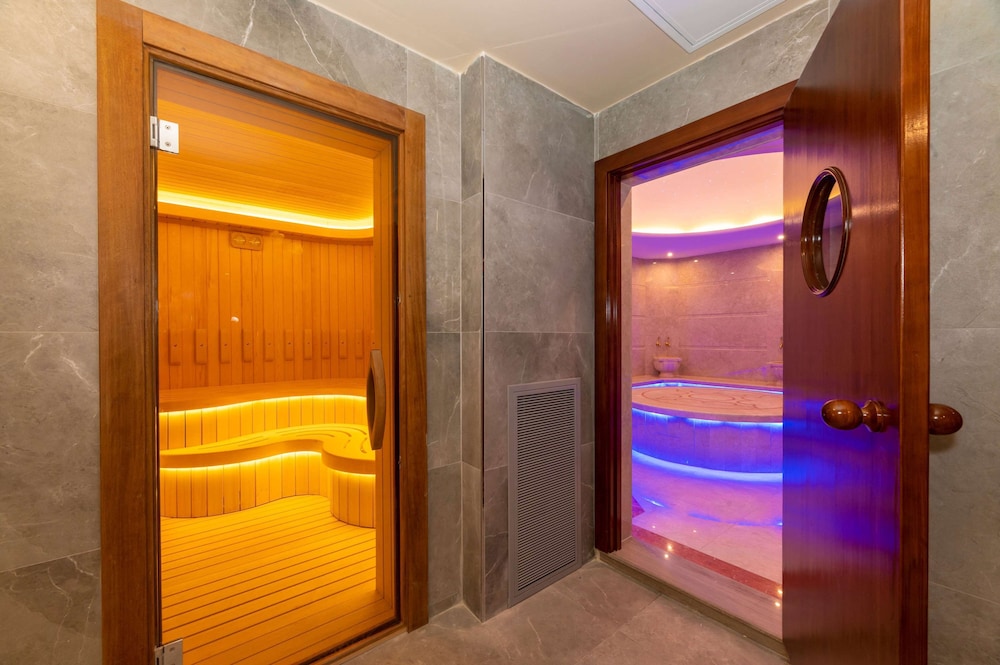 Ramada by Wyndham Istanbul Pera — Spa in Istanbul, Istanbul