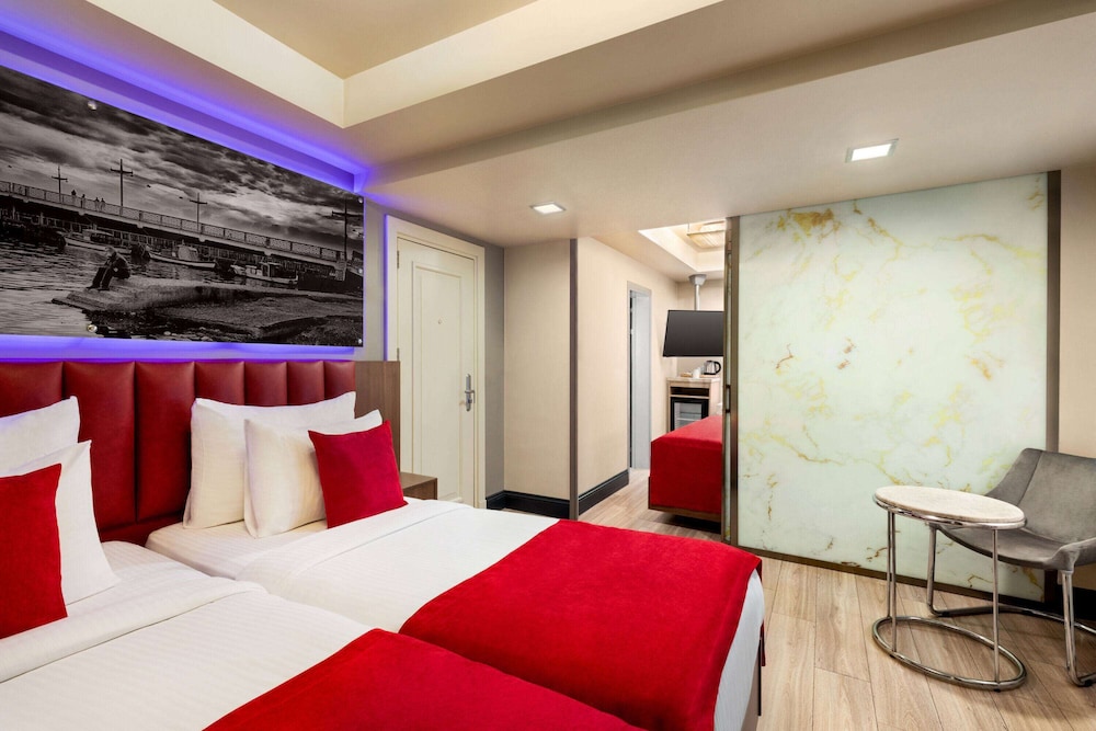 Ramada by Wyndham Istanbul Pera — Hotel rooms in Istanbul, Istanbul