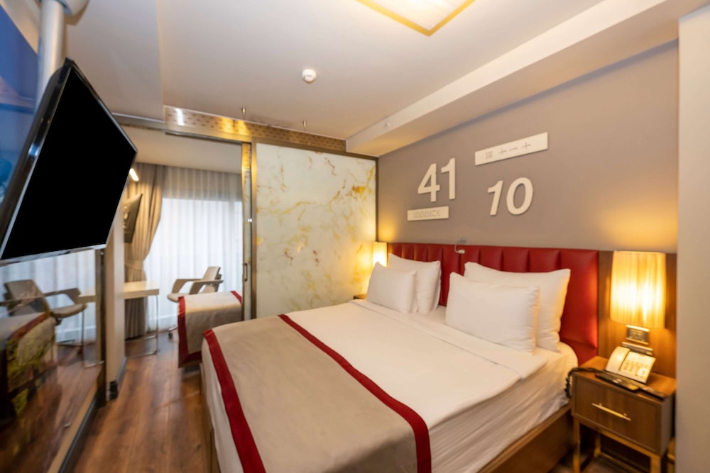 Ramada by Wyndham Istanbul Pera — Hotel rooms in Istanbul, Istanbul