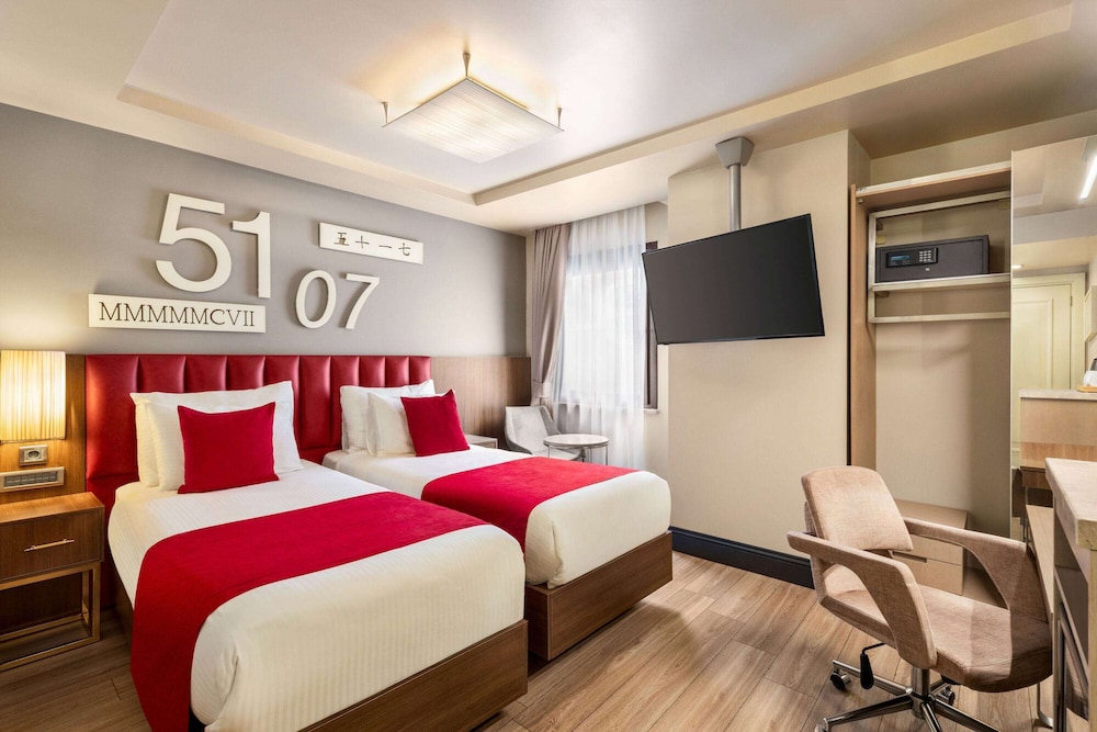 Ramada by Wyndham Istanbul Pera — Hotel rooms in Istanbul, Istanbul