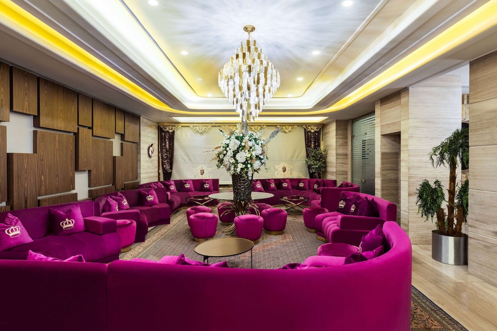 Ramada by Wyndham Istanbul Pera — Hotel building in Istanbul, Istanbul