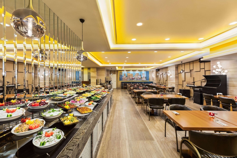 Ramada by Wyndham Istanbul Pera — Restaurant & bars in Istanbul, Istanbul