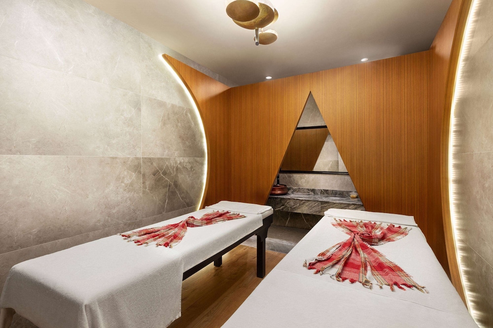Ramada by Wyndham Istanbul Pera — Spa in Istanbul, Istanbul