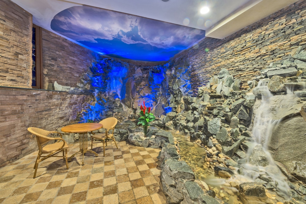Wyndham Istanbul Old City — Spa in Istanbul, Istanbul