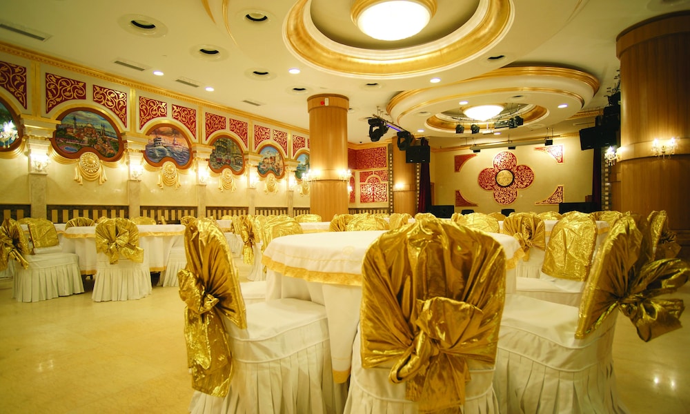Wyndham Istanbul Old City — Restaurant & bars in Istanbul, Istanbul