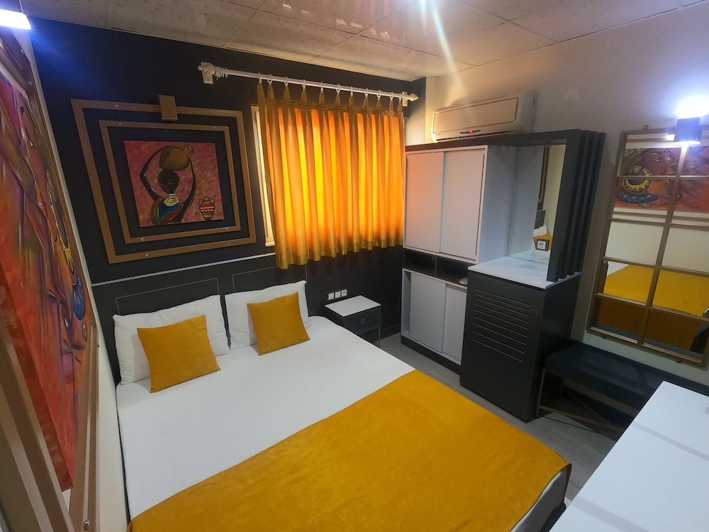 Exporoyal Hotel — Hotel rooms in Antalya