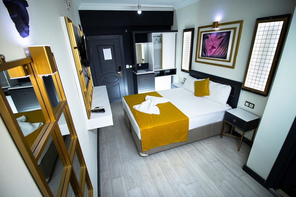 Exporoyal Hotel — Hotel rooms in Antalya