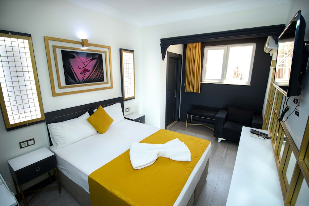 Exporoyal Hotel — Hotel rooms in Antalya