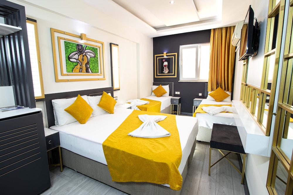 Exporoyal Hotel — Hotel rooms in Antalya