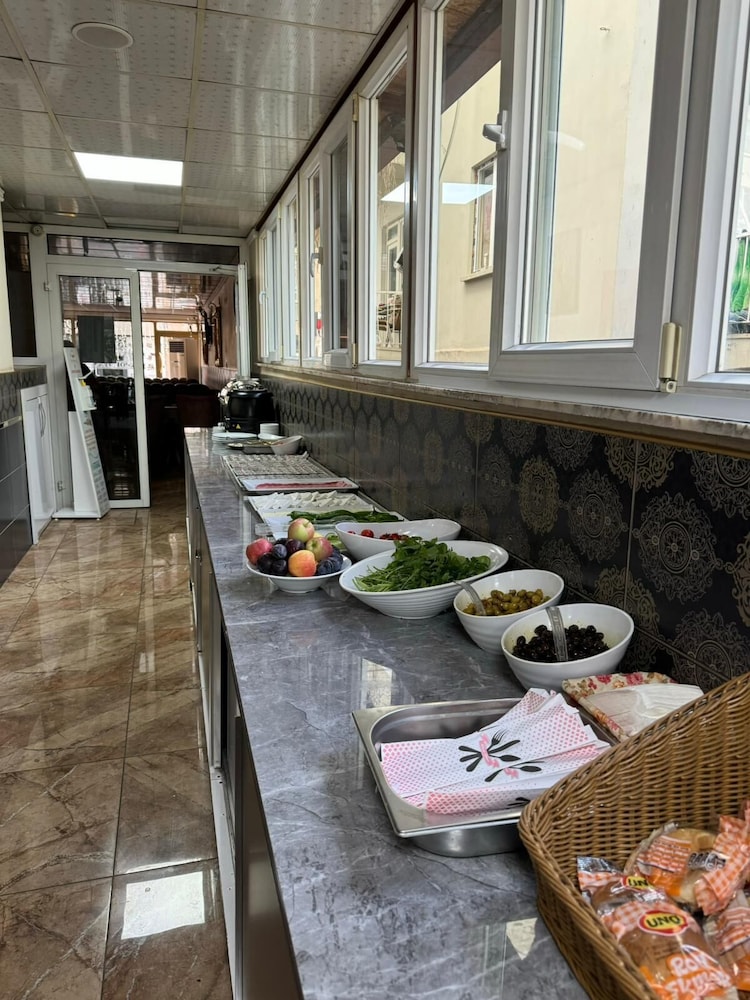Exporoyal Hotel — Restaurant & bars in Antalya