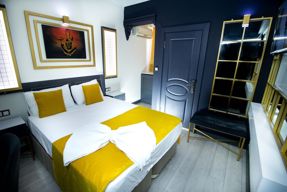 Exporoyal Hotel — Hotel rooms in Antalya