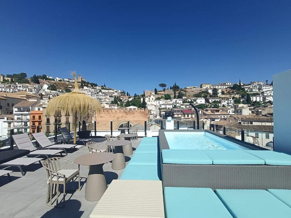 Boutique Hotel Luna Triunfo Granada *NEW*