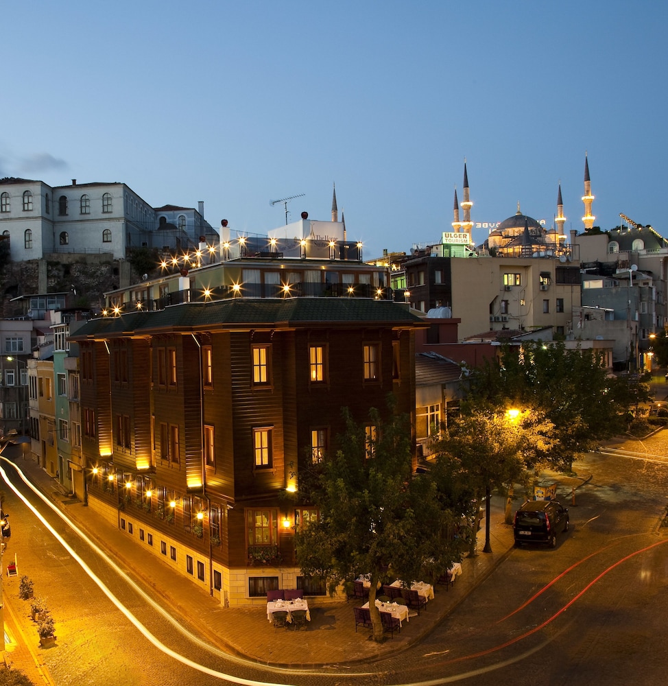 GLK PREMIER The Home Suites & Spa - Boutique Class — Hotel building in Istanbul, Istanbul