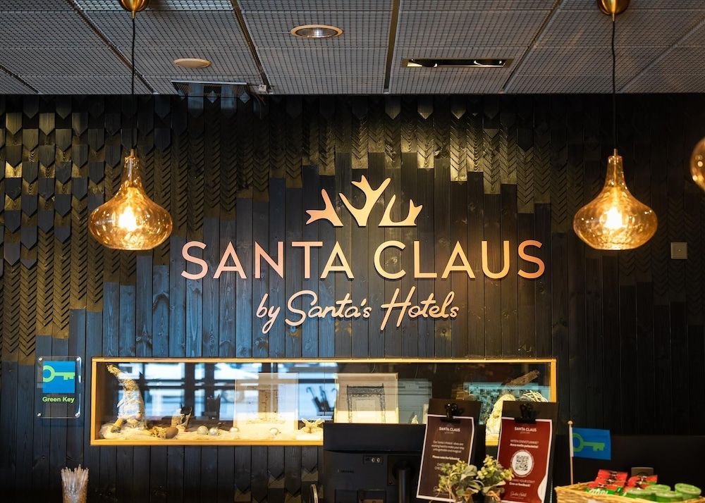 Santa's Hotel Santa Claus