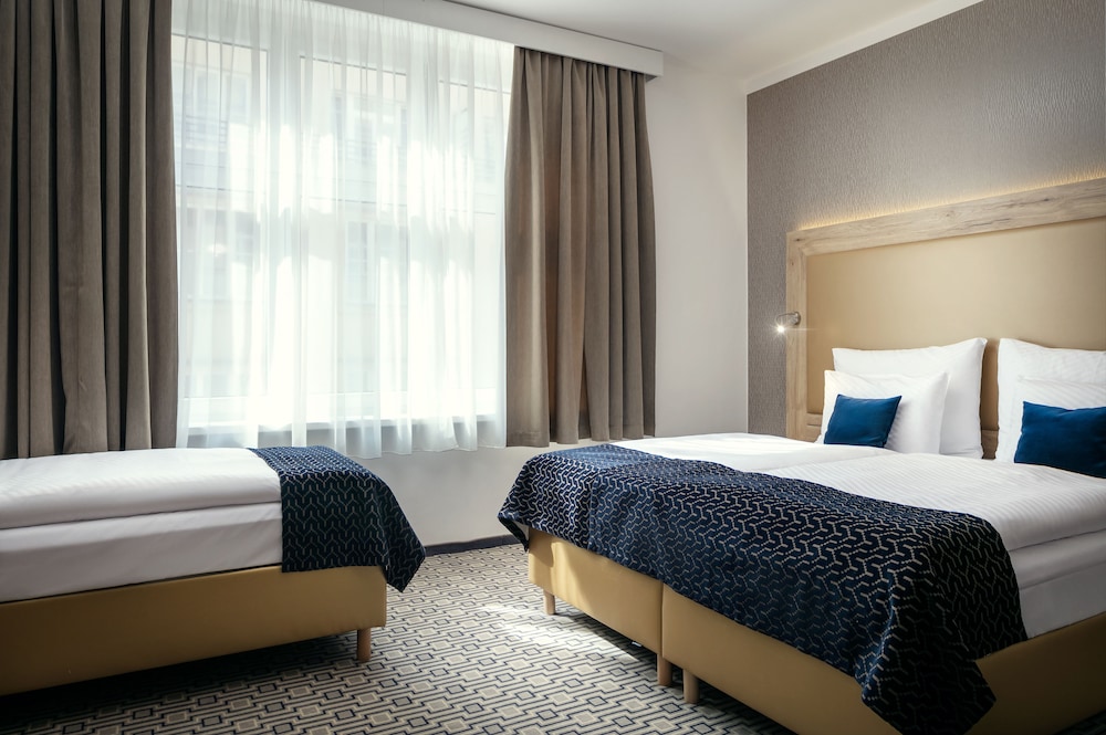 Hotel Astoria — Hotel rooms in Prague, Prague