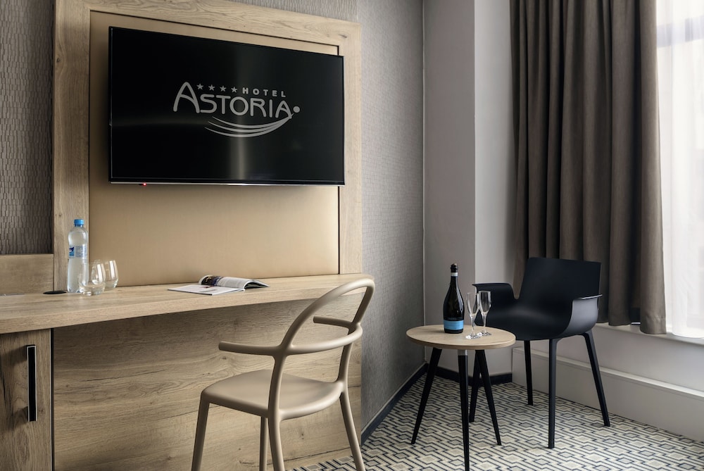 Hotel Astoria — Hotel rooms in Prague, Prague