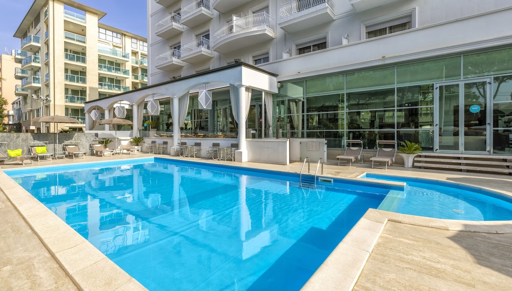 Hotel Continental Rimini - zdjęcie 3