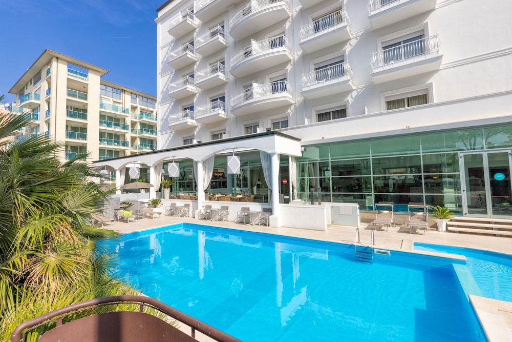 Hotel Continental Rimini - zdjęcie 2