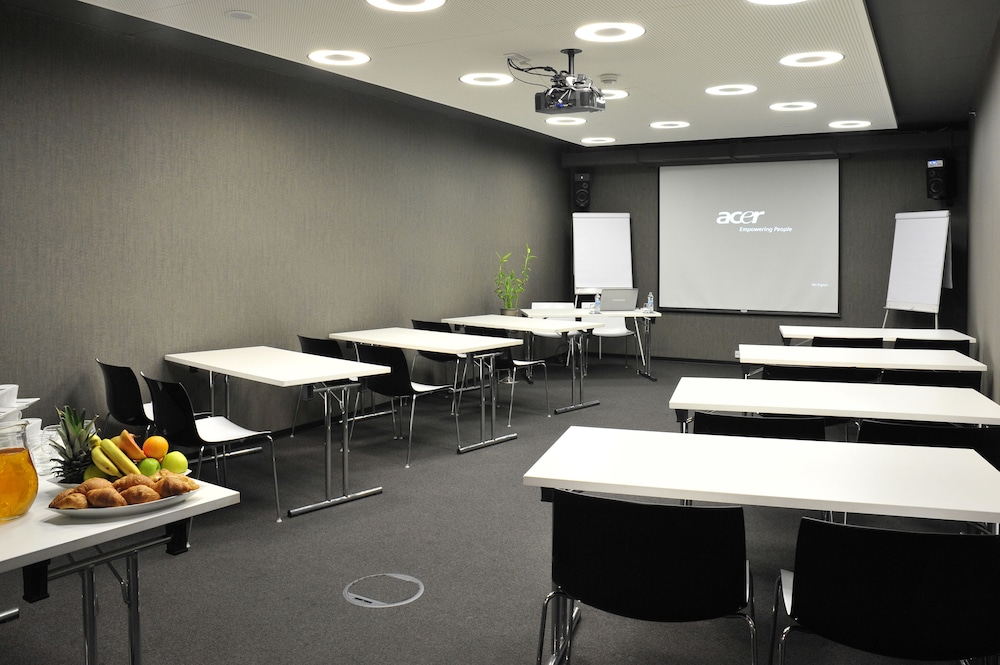 Metropol Design Hotel Old Town — Hotel building in Prague, Prague