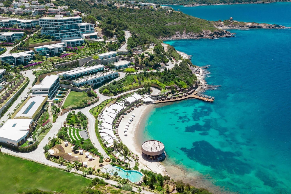 Le Méridien Bodrum Beach Resort — Beach in Milas, Mugla