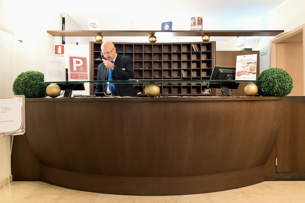 Hotel Garibaldi — Hotel building in Palermo, Sicily