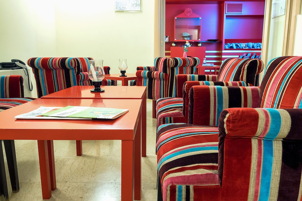 Hotel Garibaldi — Restaurant & bars in Palermo, Sicily