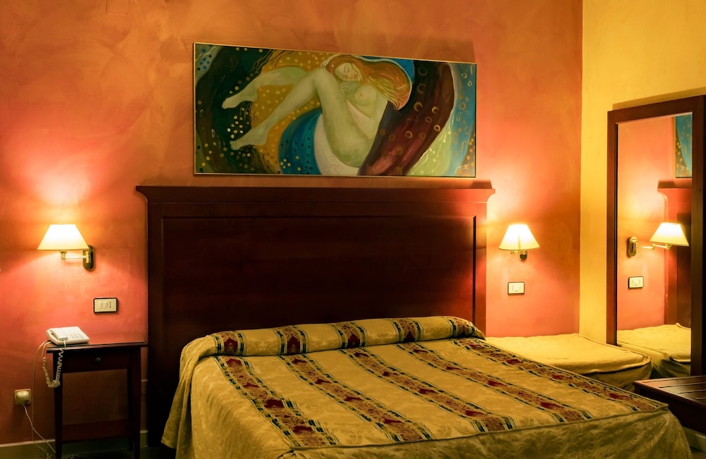 Hotel Joli — Hotel rooms in Palermo, Sicily