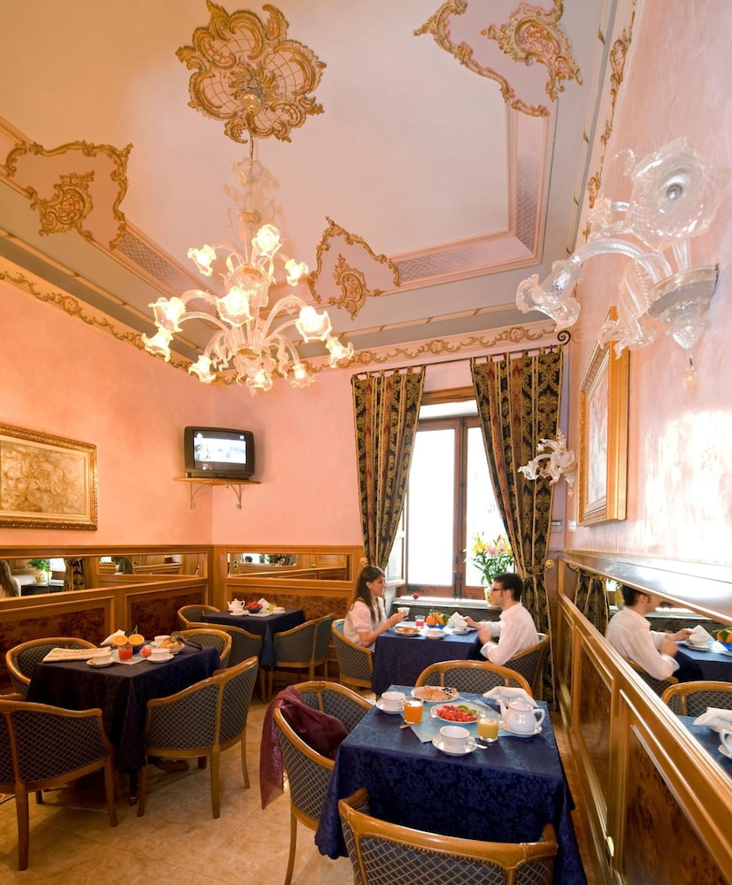 Hotel Joli — Restaurant & bars in Palermo, Sicily