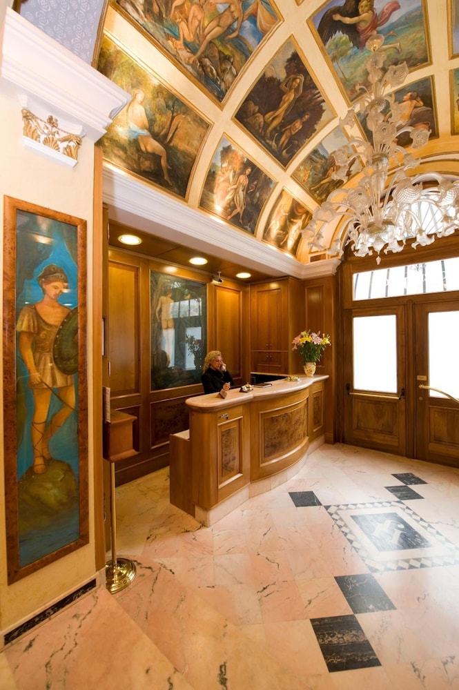 Hotel Joli — Hotel rooms in Palermo, Sicily