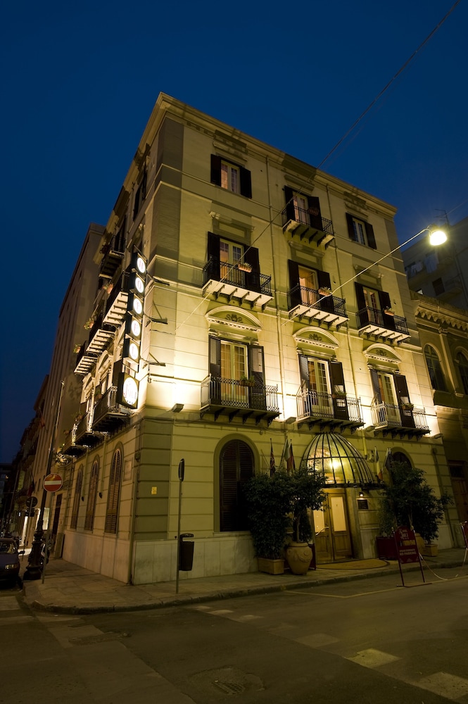 Hotel Joli — Hotel building in Palermo, Sicily