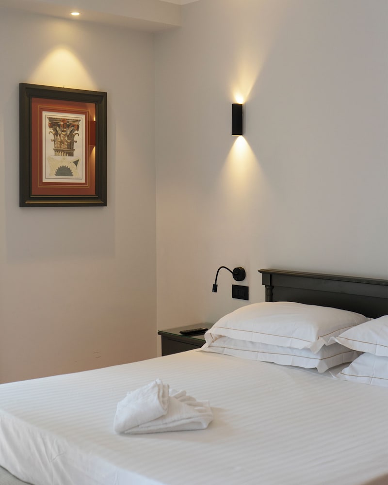 Mercure Hotel Palermo Centro — Hotel rooms in Palermo, Sicily