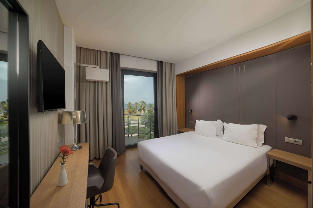 NH Palermo — Hotel rooms in Palermo, Sicily