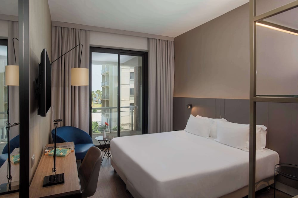 NH Palermo — Hotel rooms in Palermo, Sicily