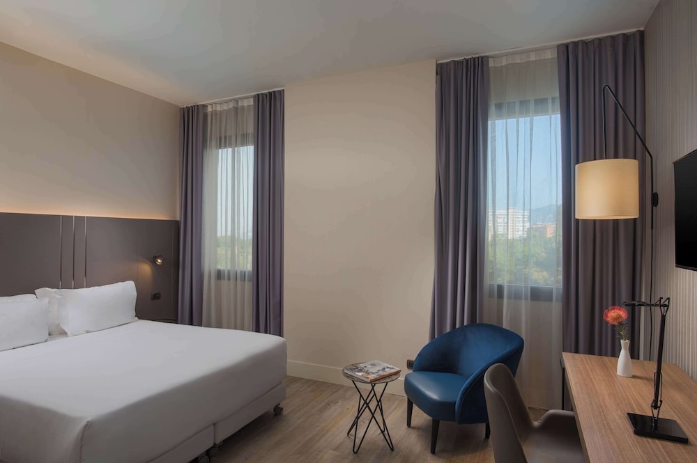 NH Palermo — Hotel rooms in Palermo, Sicily