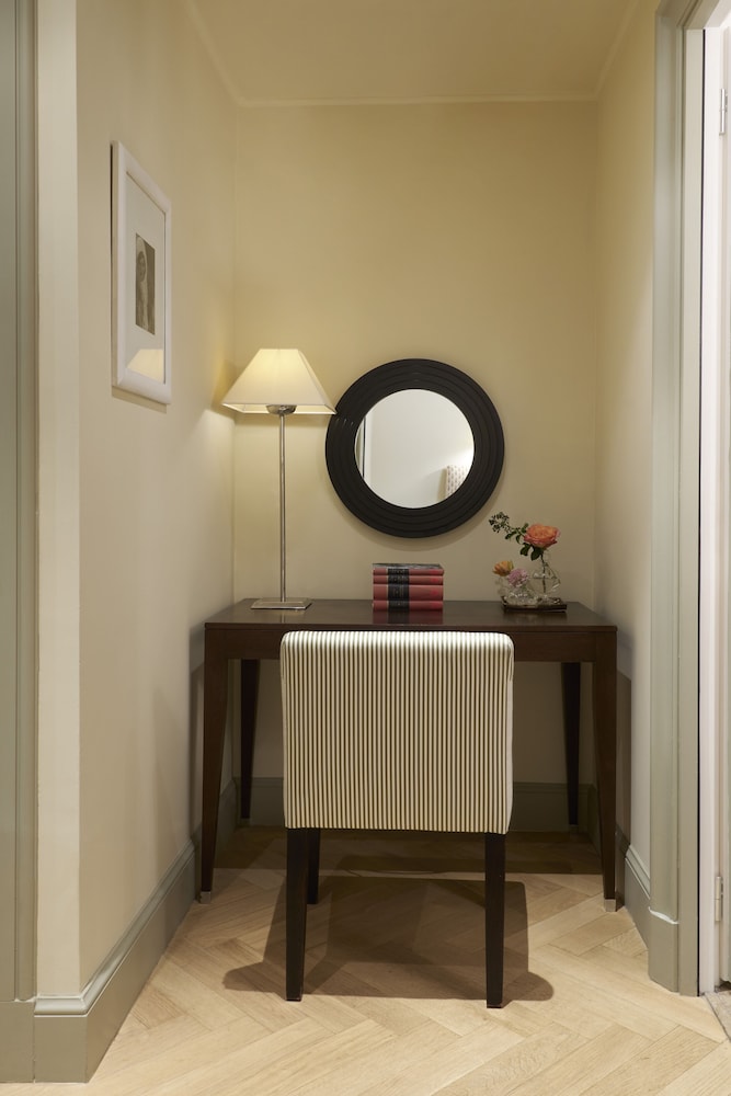 Rocco Forte Hotel Savoy — Hotel rooms in Florence, Tuscany