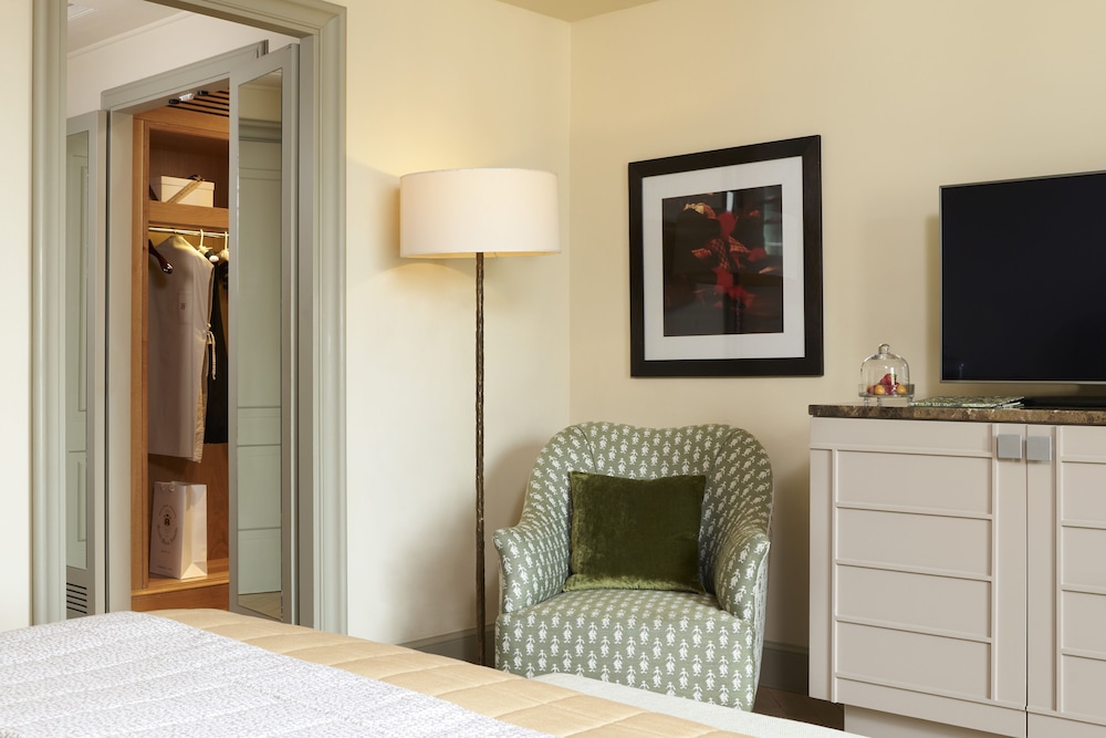 Rocco Forte Hotel Savoy — Hotel rooms in Florence, Tuscany