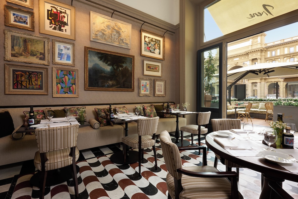 Rocco Forte Hotel Savoy — Restaurant & bars in Florence, Tuscany