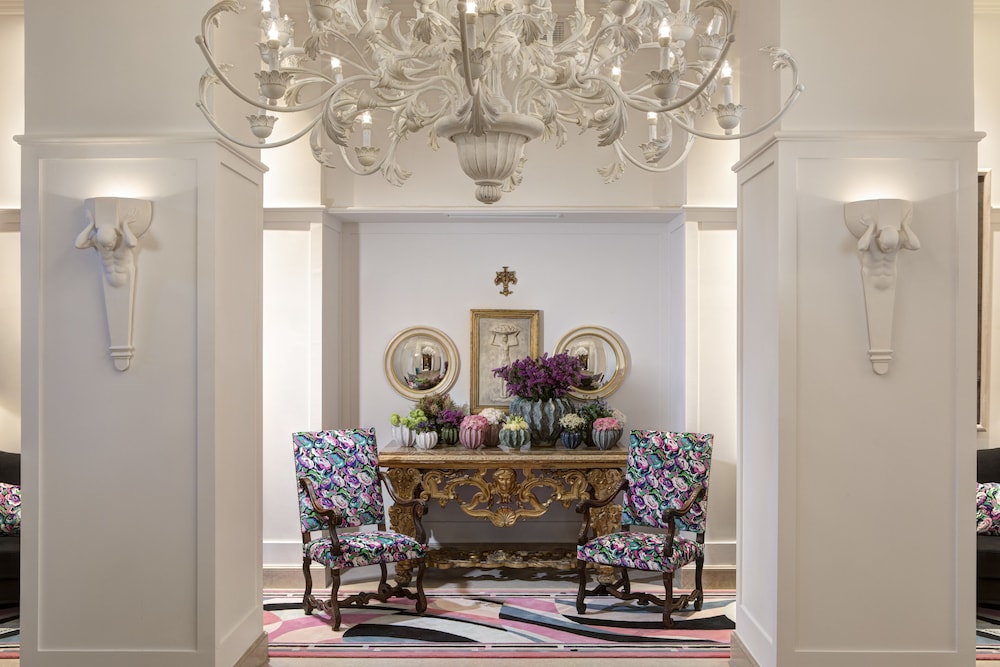Rocco Forte Hotel Savoy — Hotel building in Florence, Tuscany