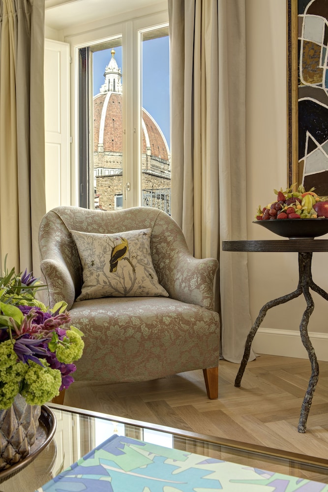 Rocco Forte Hotel Savoy — Hotel rooms in Florence, Tuscany