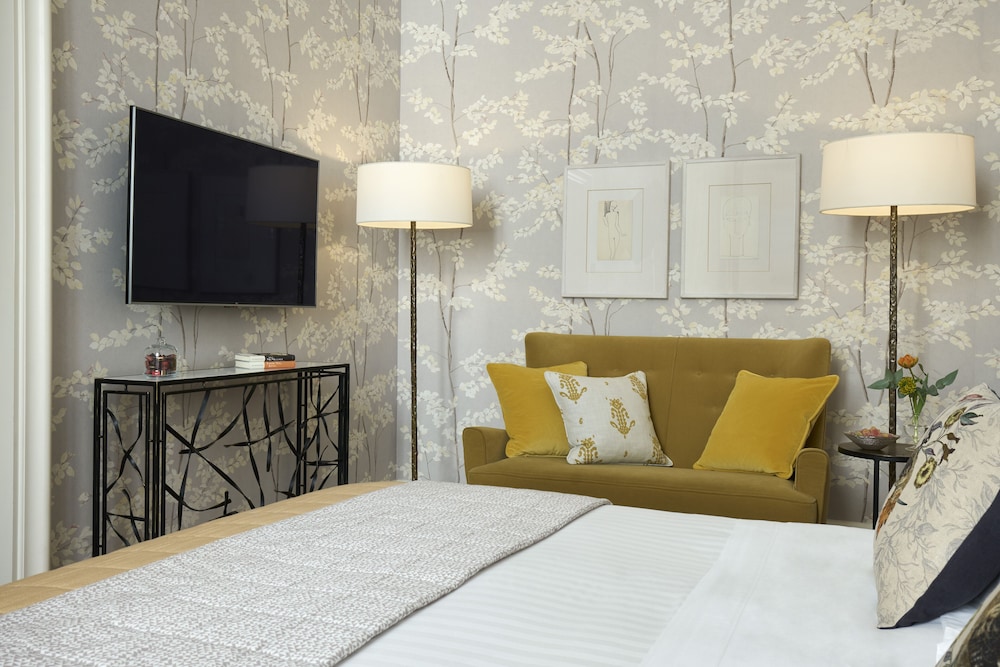 Rocco Forte Hotel Savoy — Hotel rooms in Florence, Tuscany