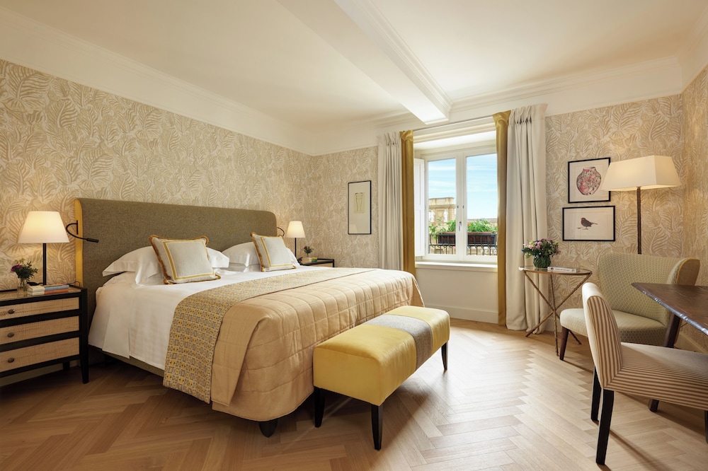 Rocco Forte Hotel Savoy — Hotel rooms in Florence, Tuscany